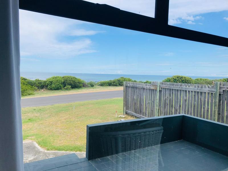 5 Bedroom Property for Sale in Franskraal Western Cape